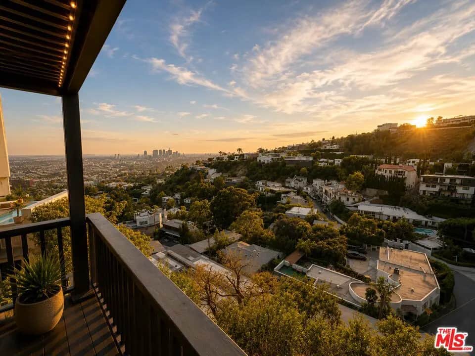 8810 Hollywood Boulevard, West Hollywood, CA — listing photo 1