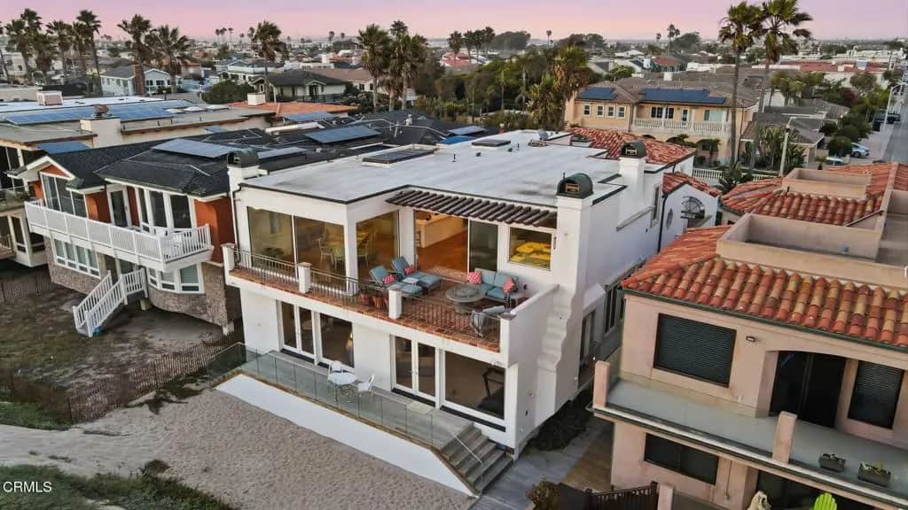 1571 Mandalay Beach Road, Oxnard, CA — listing photo 1