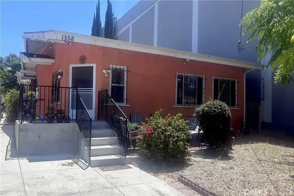 1558 N Kenmore, Los Angeles, CA — listing photo 1