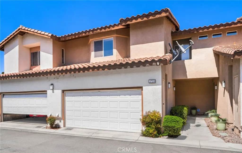 3739 Avenida Veracruz, Riverside, CA — listing photo 1