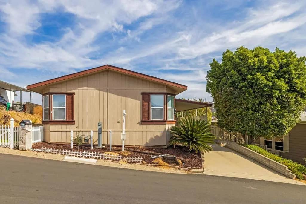 13300 E Los Coches Rd 17, El Cajon, CA — listing photo 1