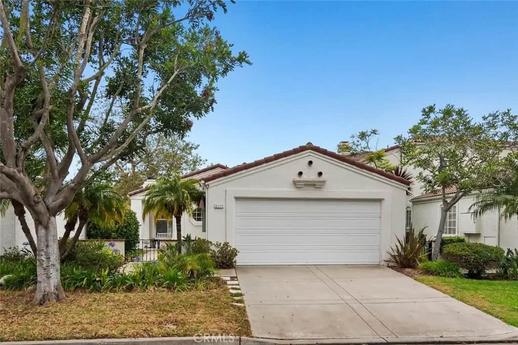 2117 Bermuda Dunes, Oxnard, CA — listing photo 1