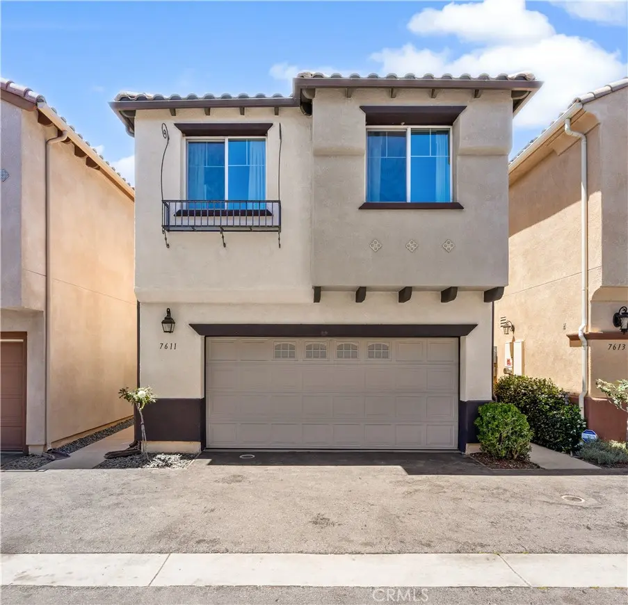7611 N Honor, Van Nuys, CA — listing photo 1