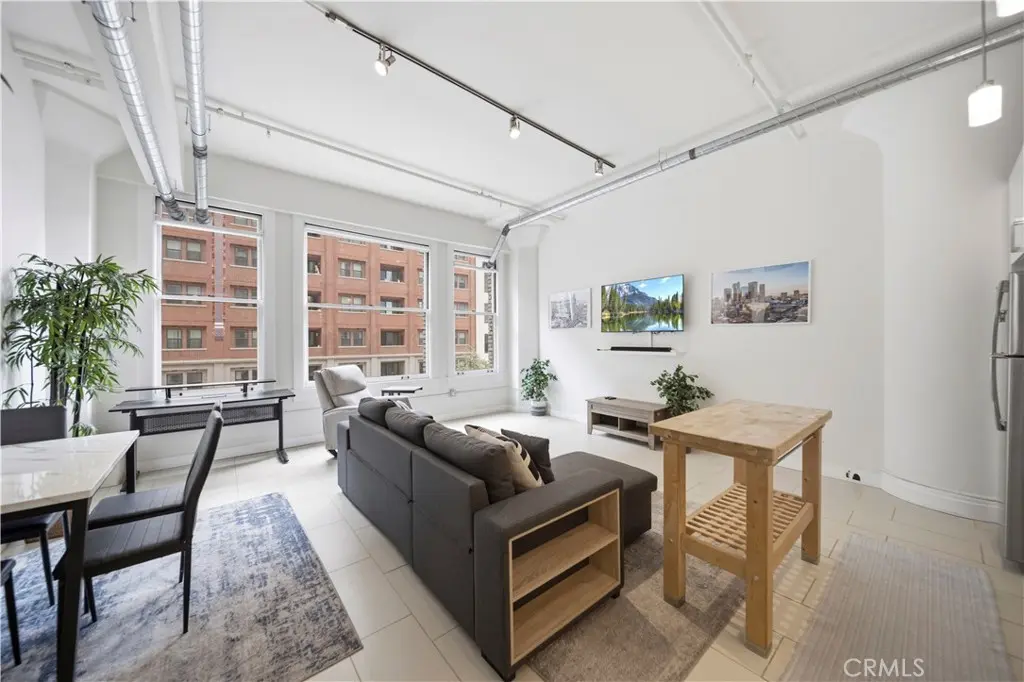 939 S Broadway, Los Angeles, CA — listing photo 1