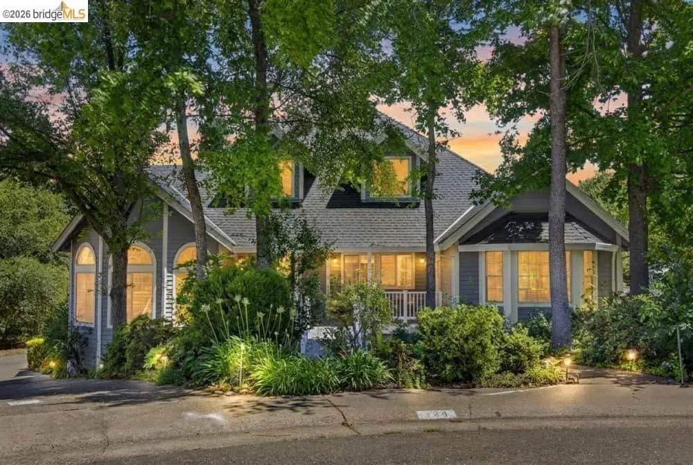 124 Abrozo CT, Folsom, CA — listing photo 1