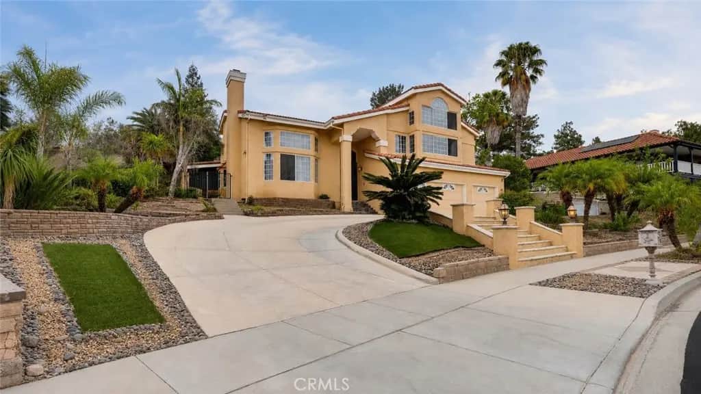 3243 Yardley, Simi Valley, CA — listing photo 1