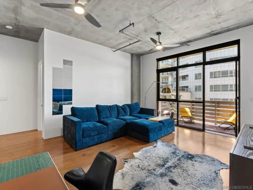 527 10th Ave. 402, San Diego, CA — listing photo 1