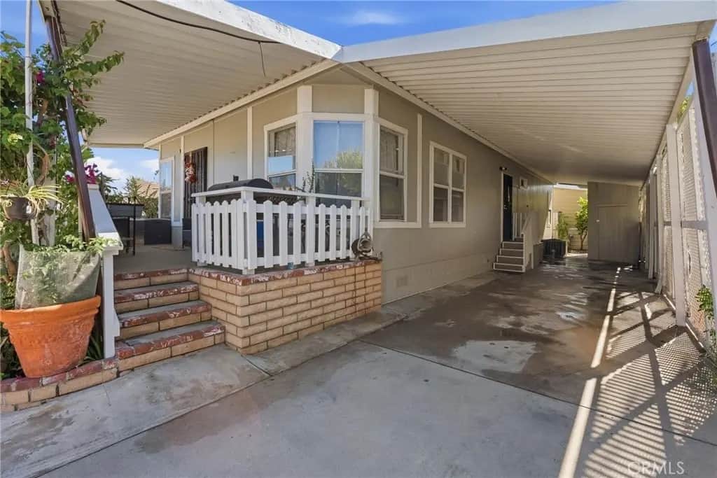 132 S Colombo 132, Tustin, CA — listing photo 1