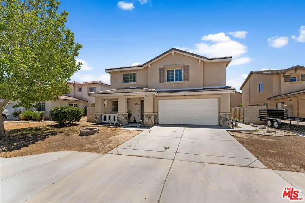 3618 E Avenue H9, Lancaster, CA — listing photo 1