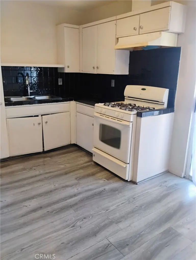 230 W South, Rialto, CA — listing photo 1