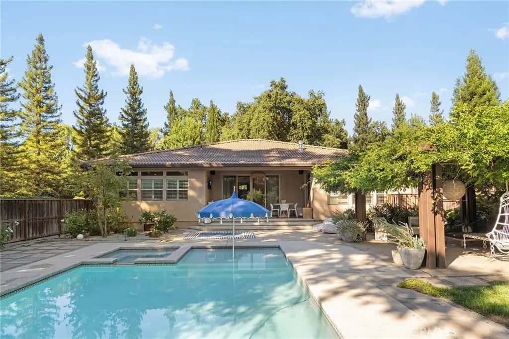 10481 Bogie, Chico, CA — listing photo 1