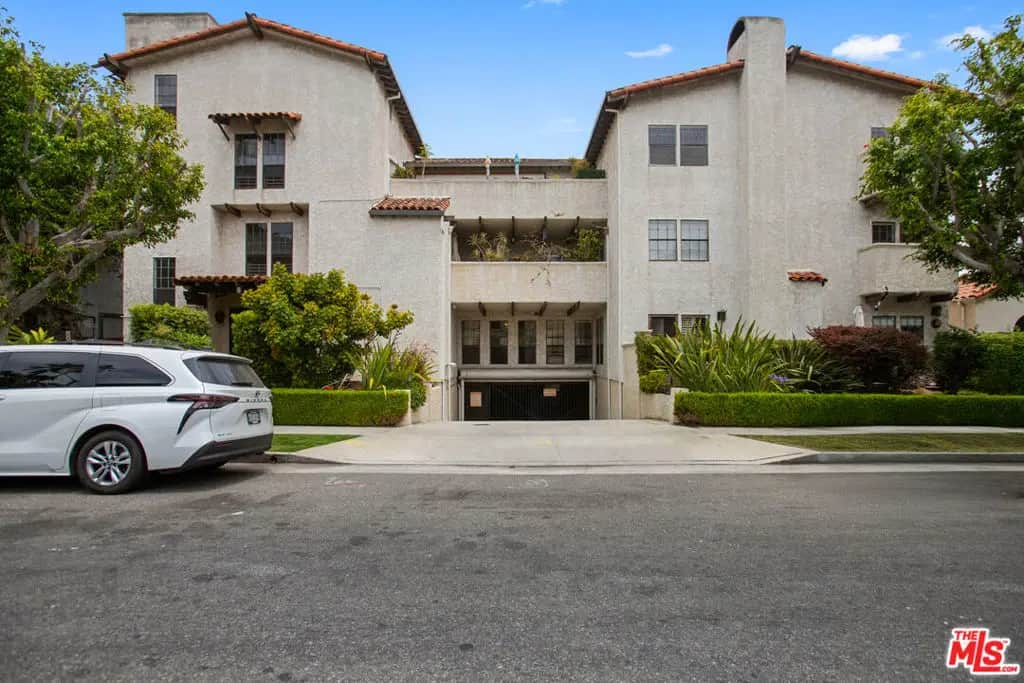 1110 S Shenandoah Street 8, Los Angeles, CA — listing photo 1