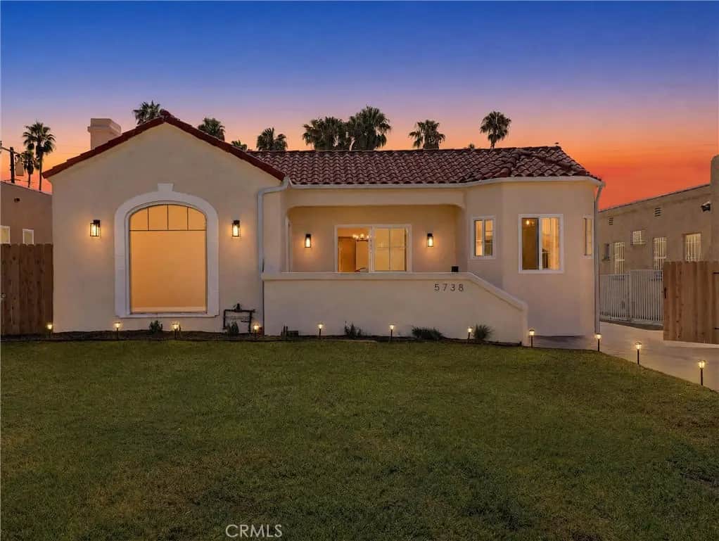 5738 S Mullen Avenue, Los Angeles, CA — listing photo 1
