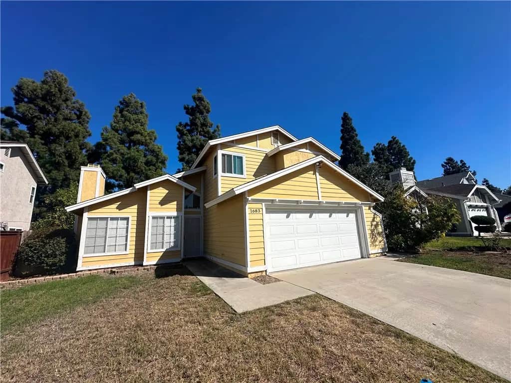 1683 Bronco, Oceanside, CA — listing photo 1