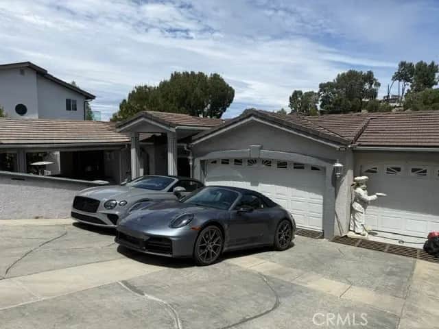 5262 Elvira, Woodland Hills, CA — listing photo 1