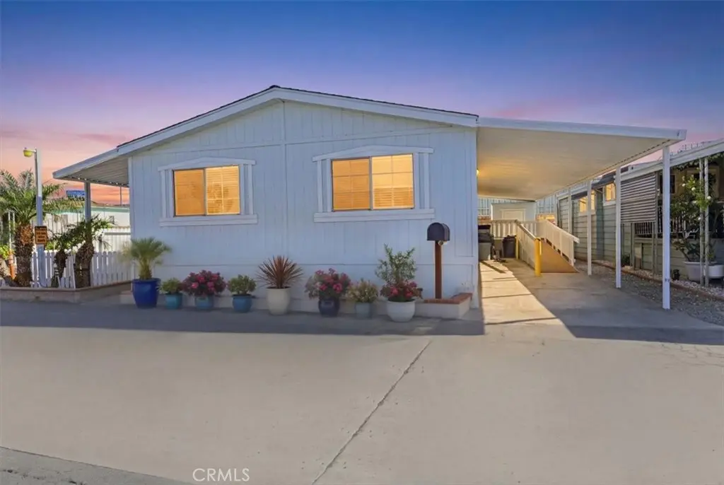 15621 Beach Boulevard 53, Westminster, CA — listing photo 1