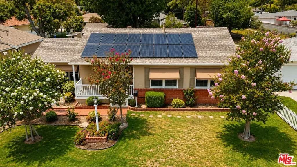 8433 Tunney Avenue, Northridge, CA — listing photo 1