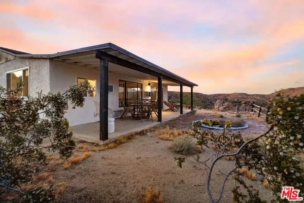 6036 Chula Vista Avenue, Yucca Valley, CA — listing photo 1