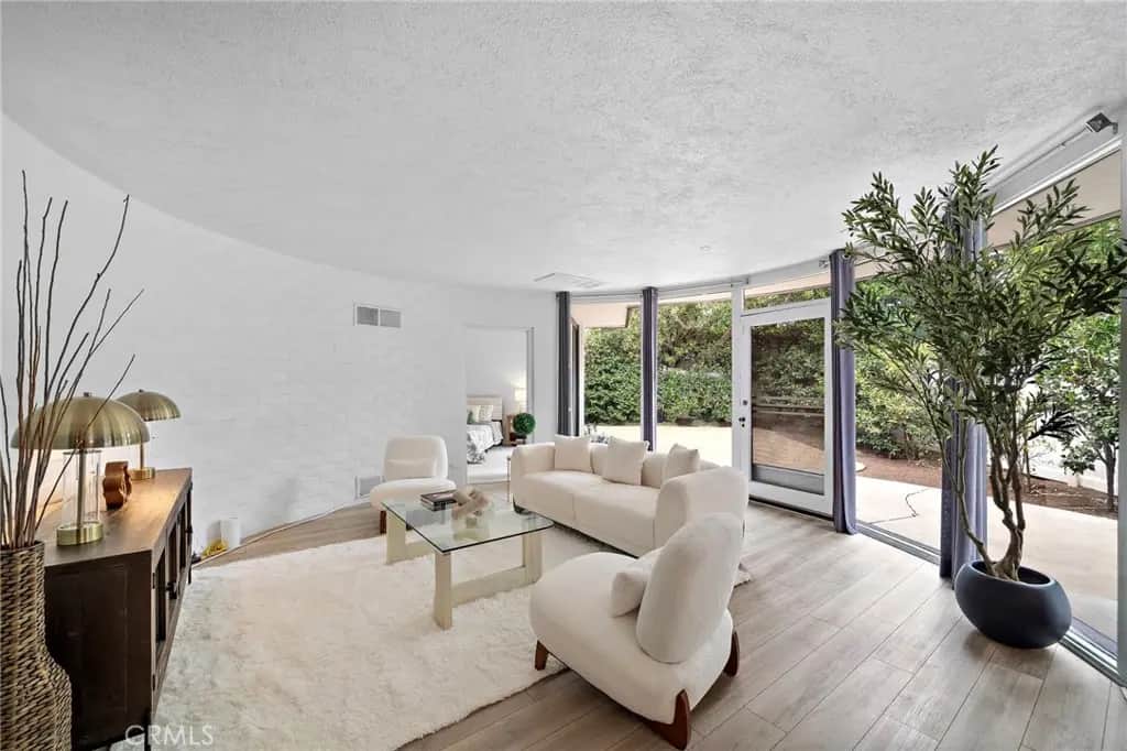 10540 W Olympic Boulevard, Los Angeles, CA — listing photo 1