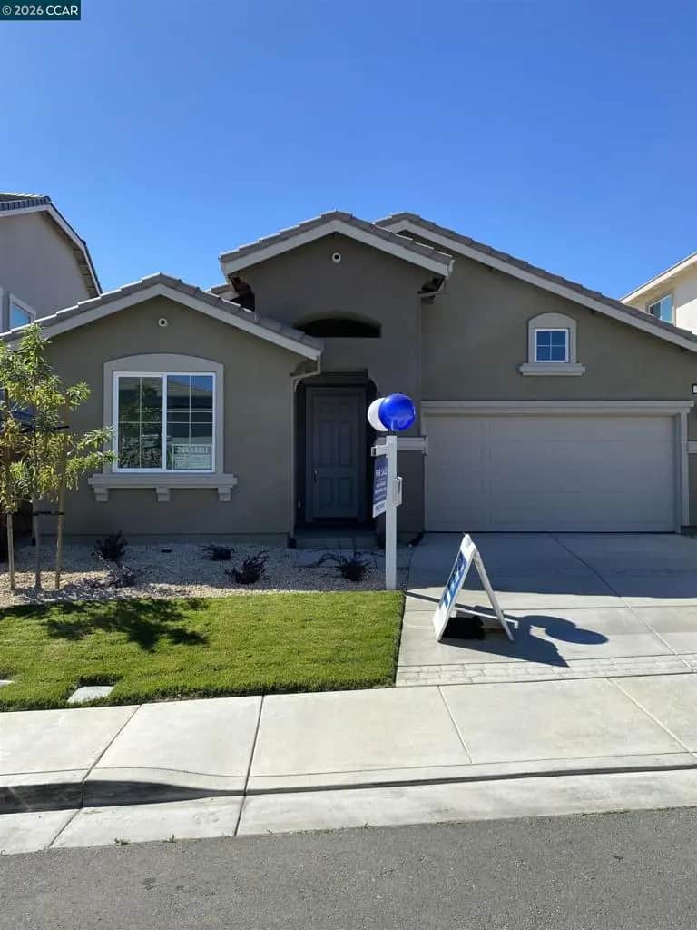 527 Yarrow Drive, Fairfield, CA — listing photo 1