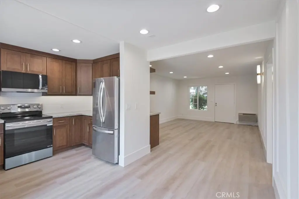 229 Springview, Irvine, CA — listing photo 1