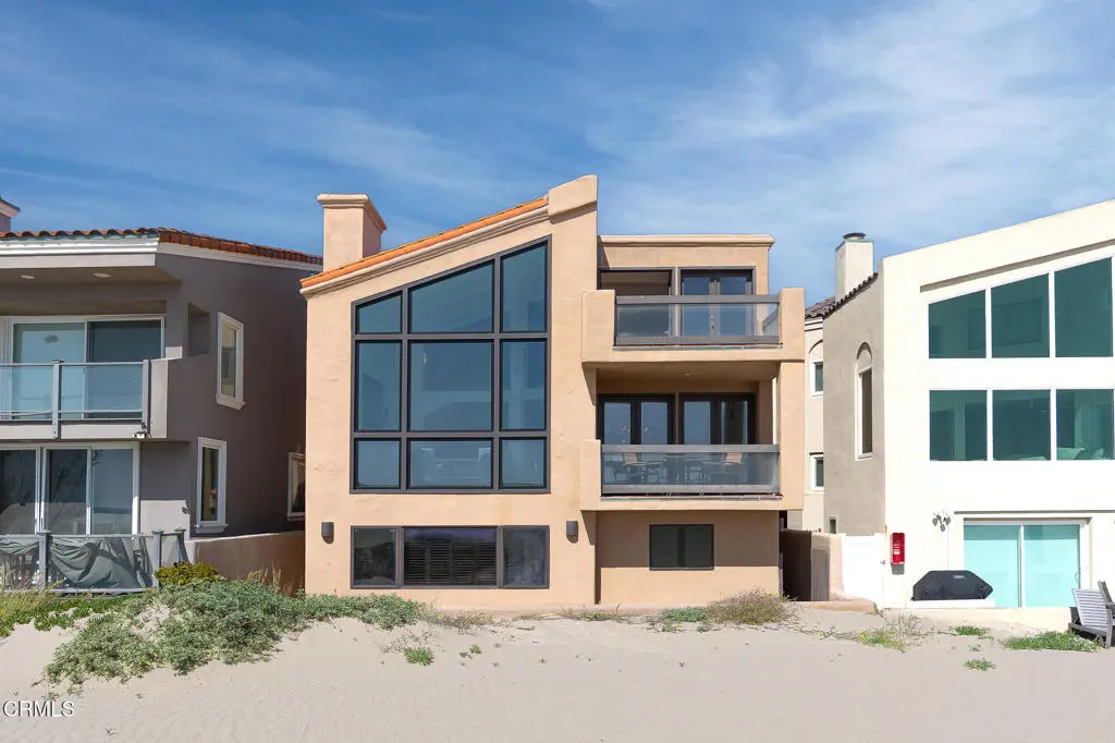 3265 Ocean Drive, Oxnard, CA — listing photo 1