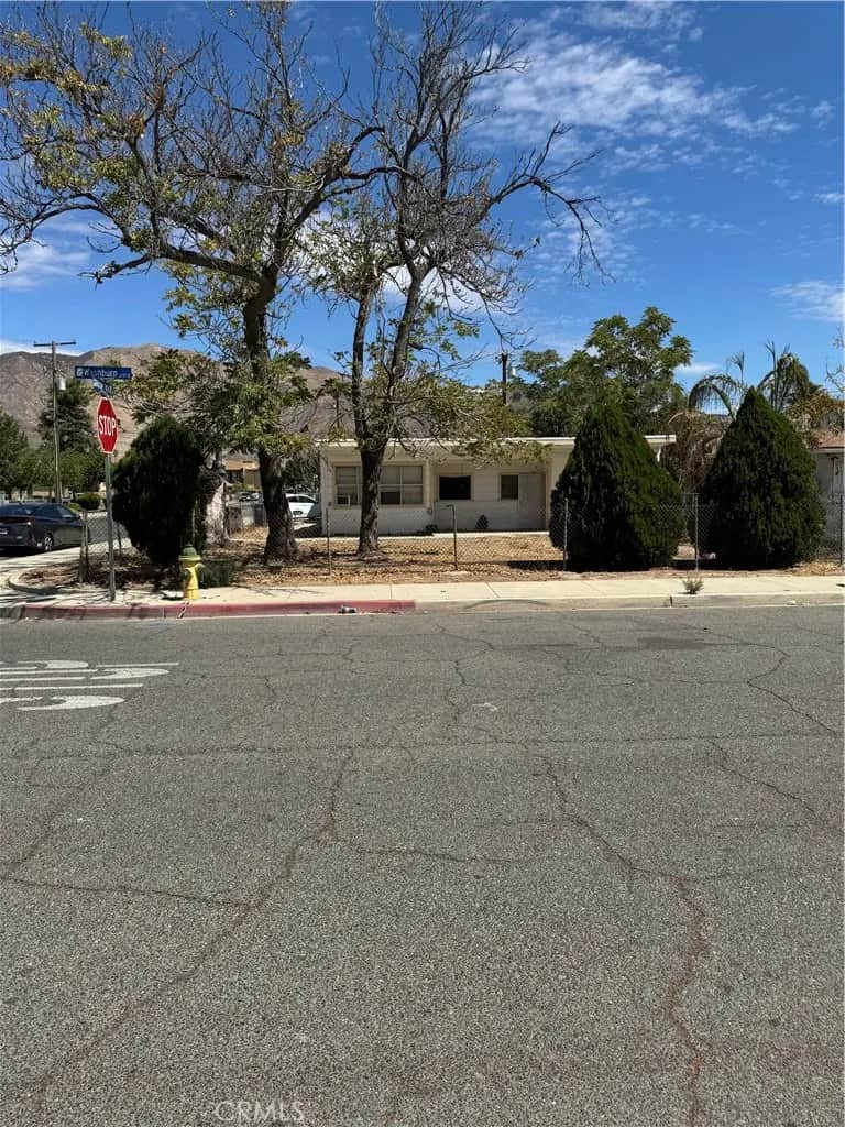 193 W Washburn A, San Jacinto, CA — listing photo 1