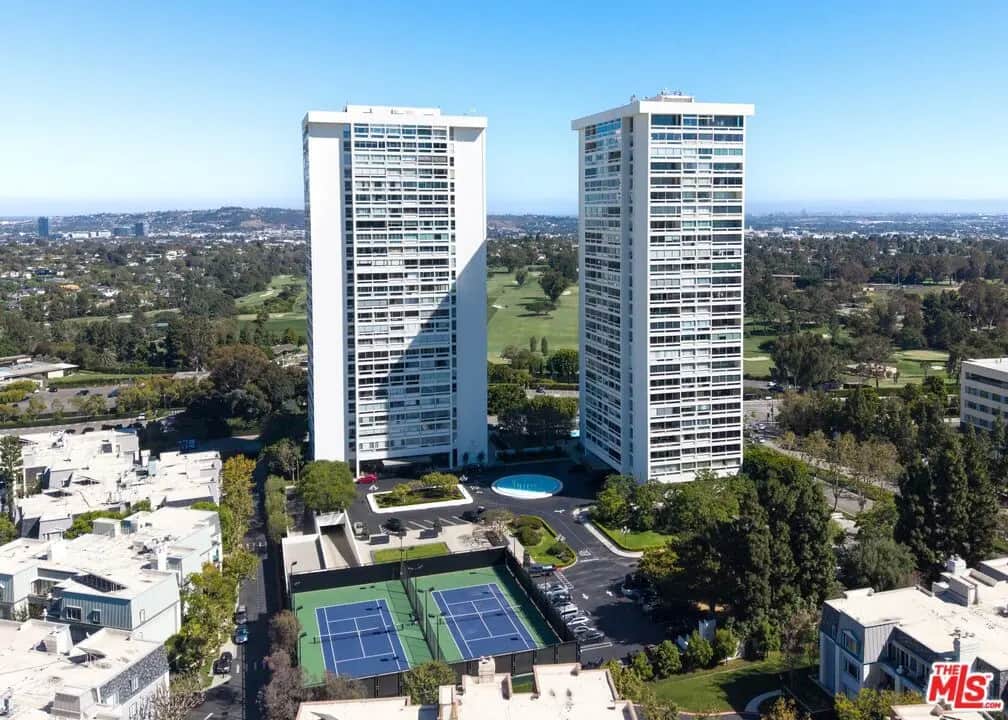 2220 Avenue Of The Stars 2701, Los Angeles, CA — listing photo 1