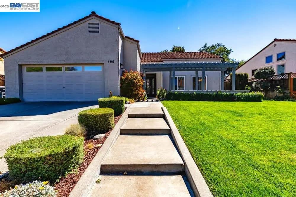 406 Stanford St, Vacaville, CA — listing photo 1
