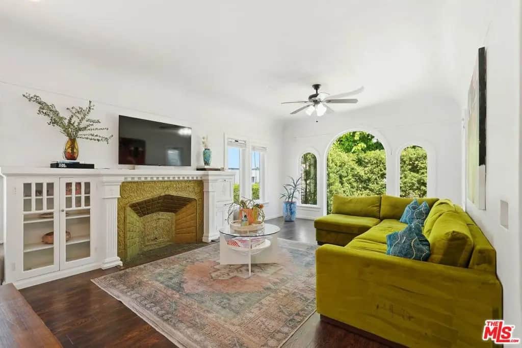 1843 S Highland Avenue, Los Angeles, CA — listing photo 1