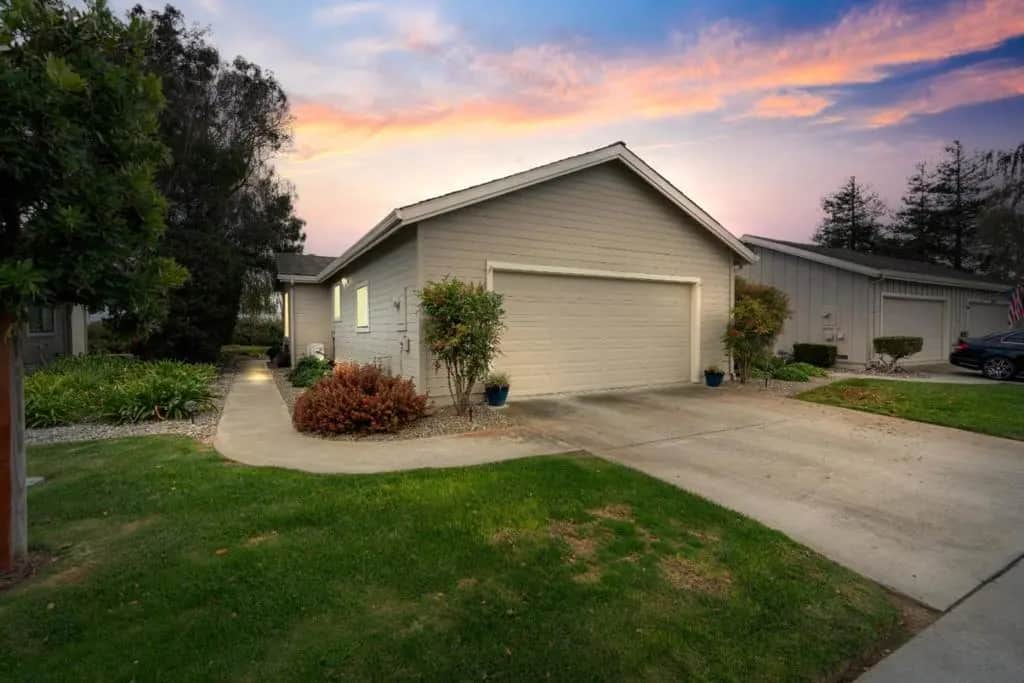 729 Helen Drive, Hollister, CA — listing photo 1