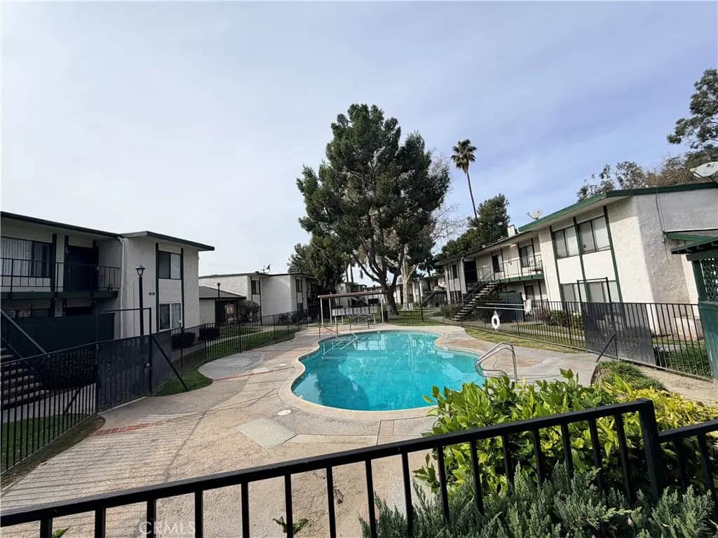 1735 E Washington, Colton, CA — listing photo 1