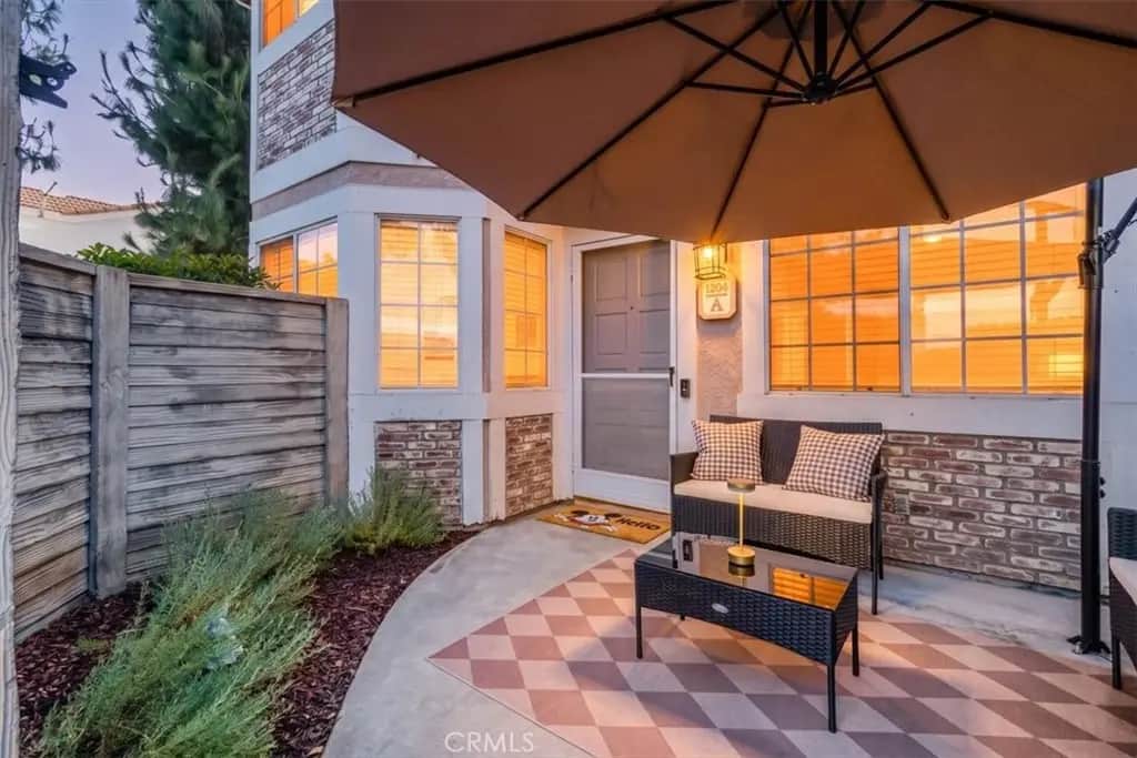 1204 N Sunflower Ave A, Covina, CA — listing photo 1
