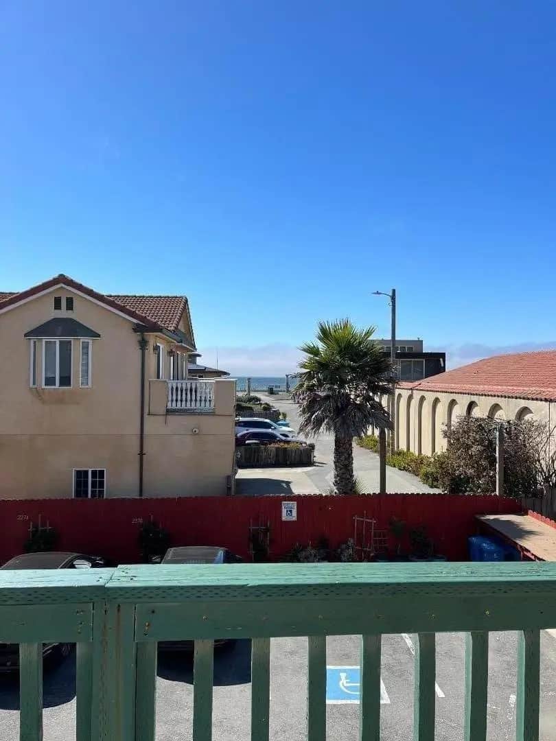 2286 Palmetto Avenue, Pacifica, CA — listing photo 1