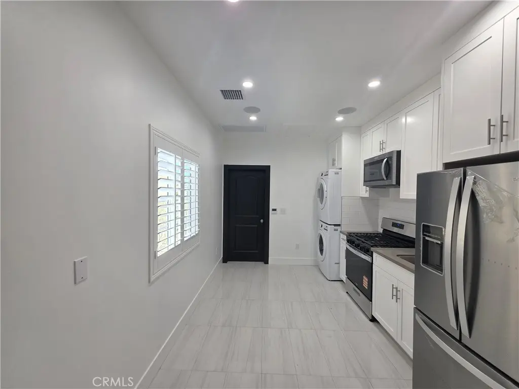 9523 Stanwin, Arleta, CA — listing photo 1