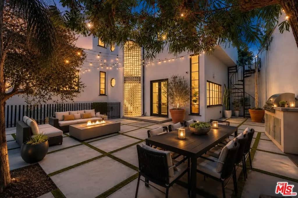 6467 Deep Dell Place, Los Angeles, CA — listing photo 1
