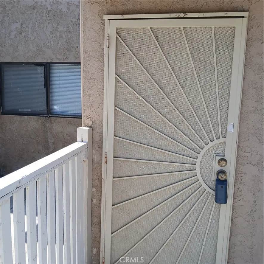 2449 West Acacia Avenue, Hemet, CA — listing photo 1