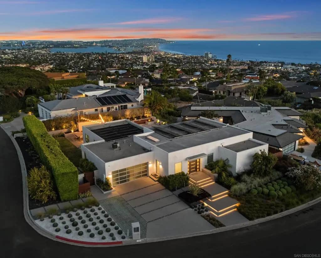 1573 Copa de Oro, La Jolla, CA — listing photo 1
