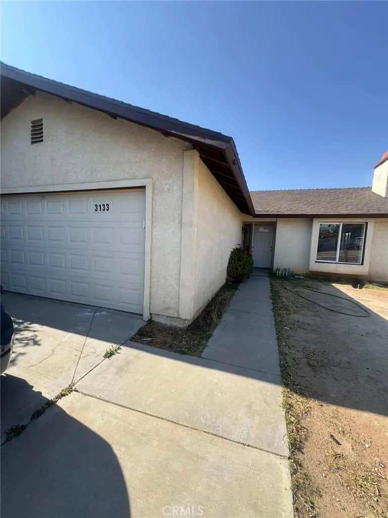 3133 Heather, Palmdale, CA — listing photo 1