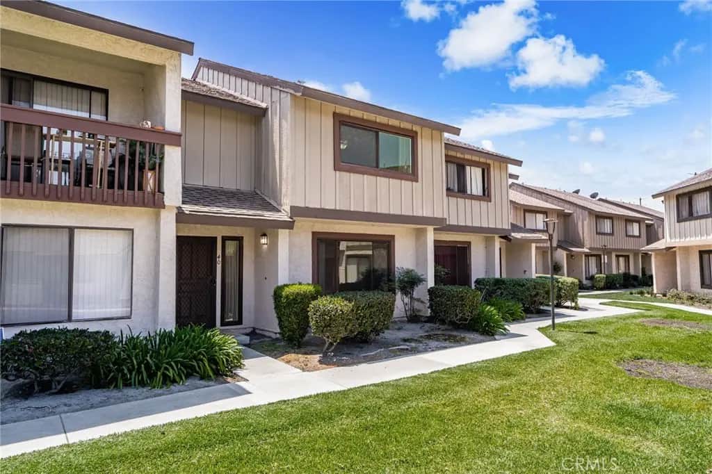 1435 W Cerritos 40, Anaheim, CA — listing photo 1
