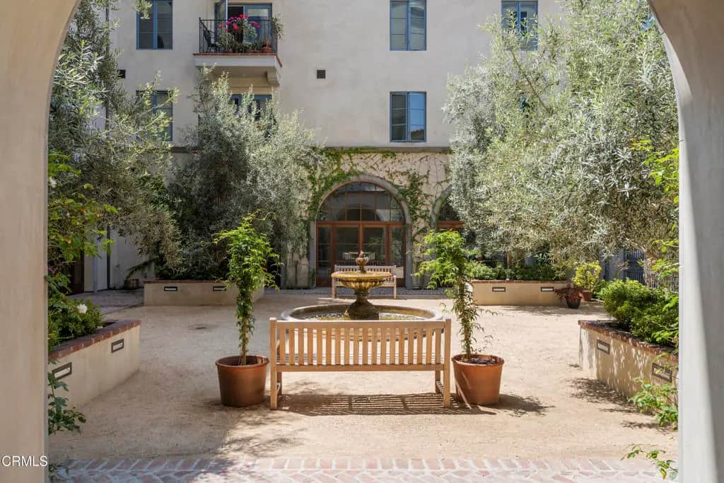88 N Oakland Avenue 308, Pasadena, CA — listing photo 1