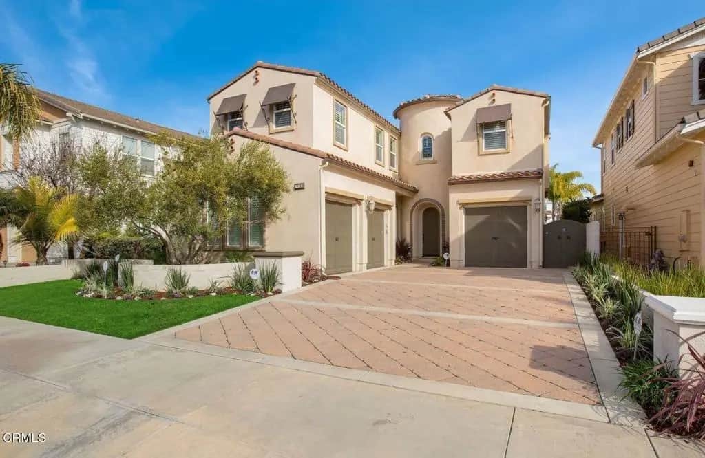 1734 Aleutian Way, Oxnard, CA — listing photo 1