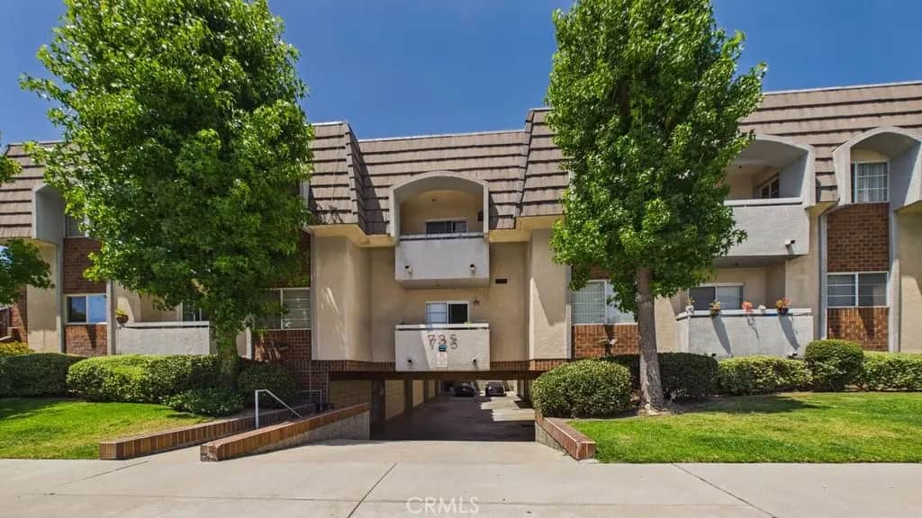 735 W California 102, Glendale, CA — listing photo 1