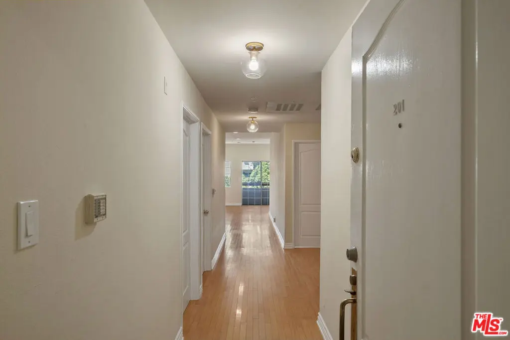 923 Euclid Street 201, Santa Monica, CA — listing photo 1