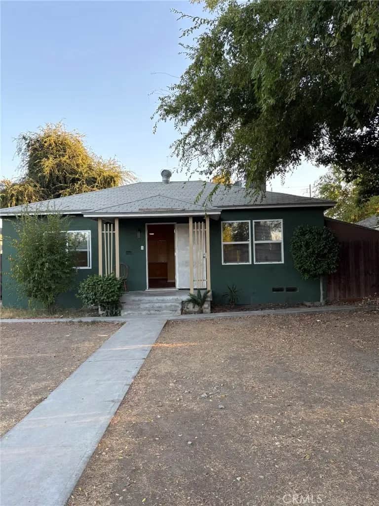 2325 Verde, Bakersfield, CA — listing photo 1