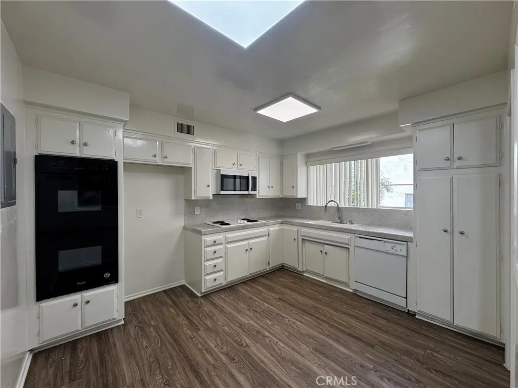 475 E Cypress 108, Redlands, CA — listing photo 1