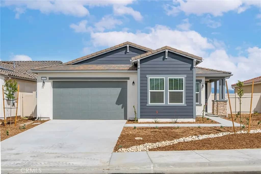 708 Lori Tree, San Jacinto, CA — listing photo 1