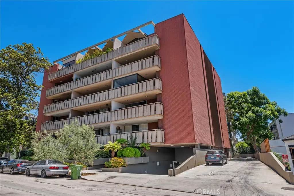 11044 Ophir 403, Los Angeles, CA — listing photo 1