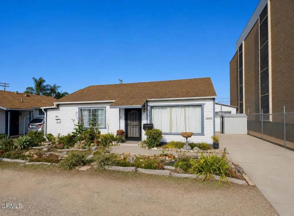 1026 S C Street, Oxnard, CA — listing photo 1