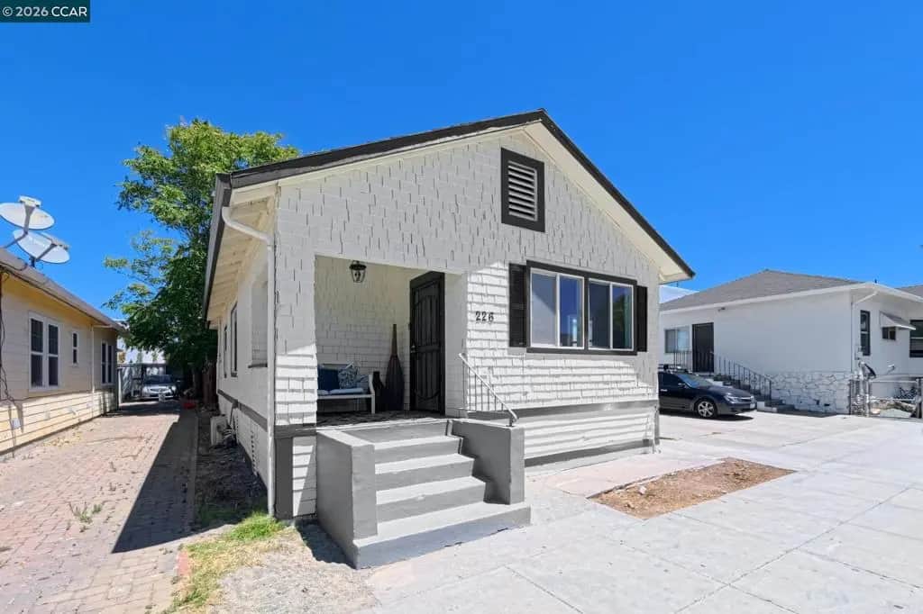 226 W 9Th St, Pittsburg, CA — listing photo 1
